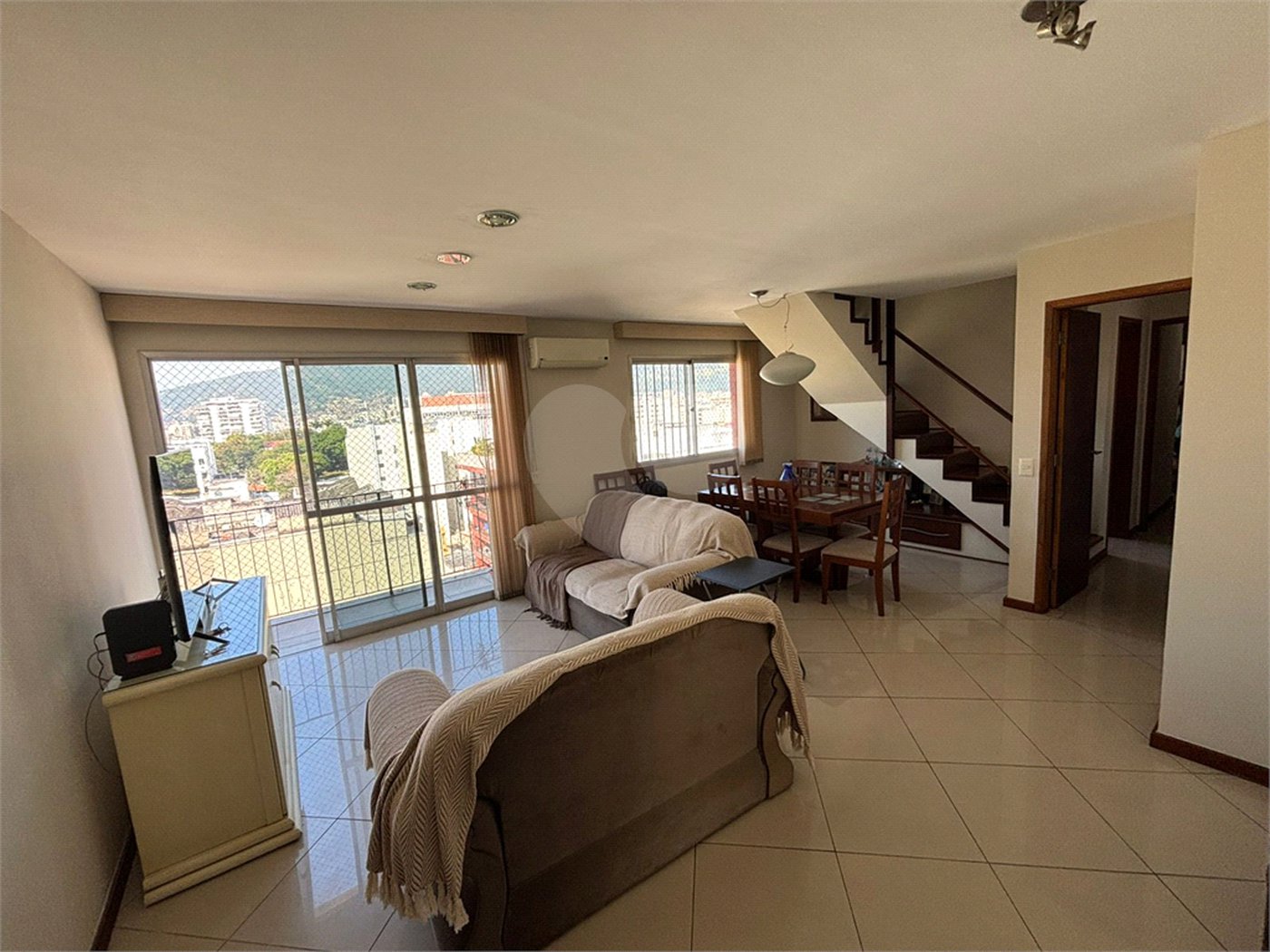 Cobertura à venda com 4 quartos, sendo 1 suíte, em Vila Isabel, Rio de Janeiro, RJ