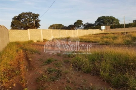Terreno no Condomínio Residencial Villeneuve