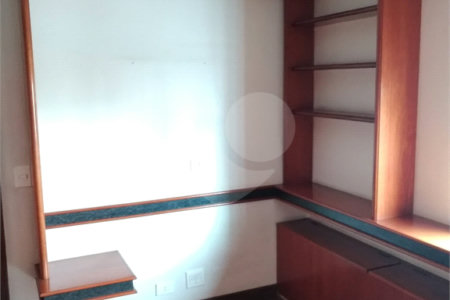 Apartamento à venda com 4 quartos, sendo 2 suítes, em Vila Monumento, São Paulo, SP