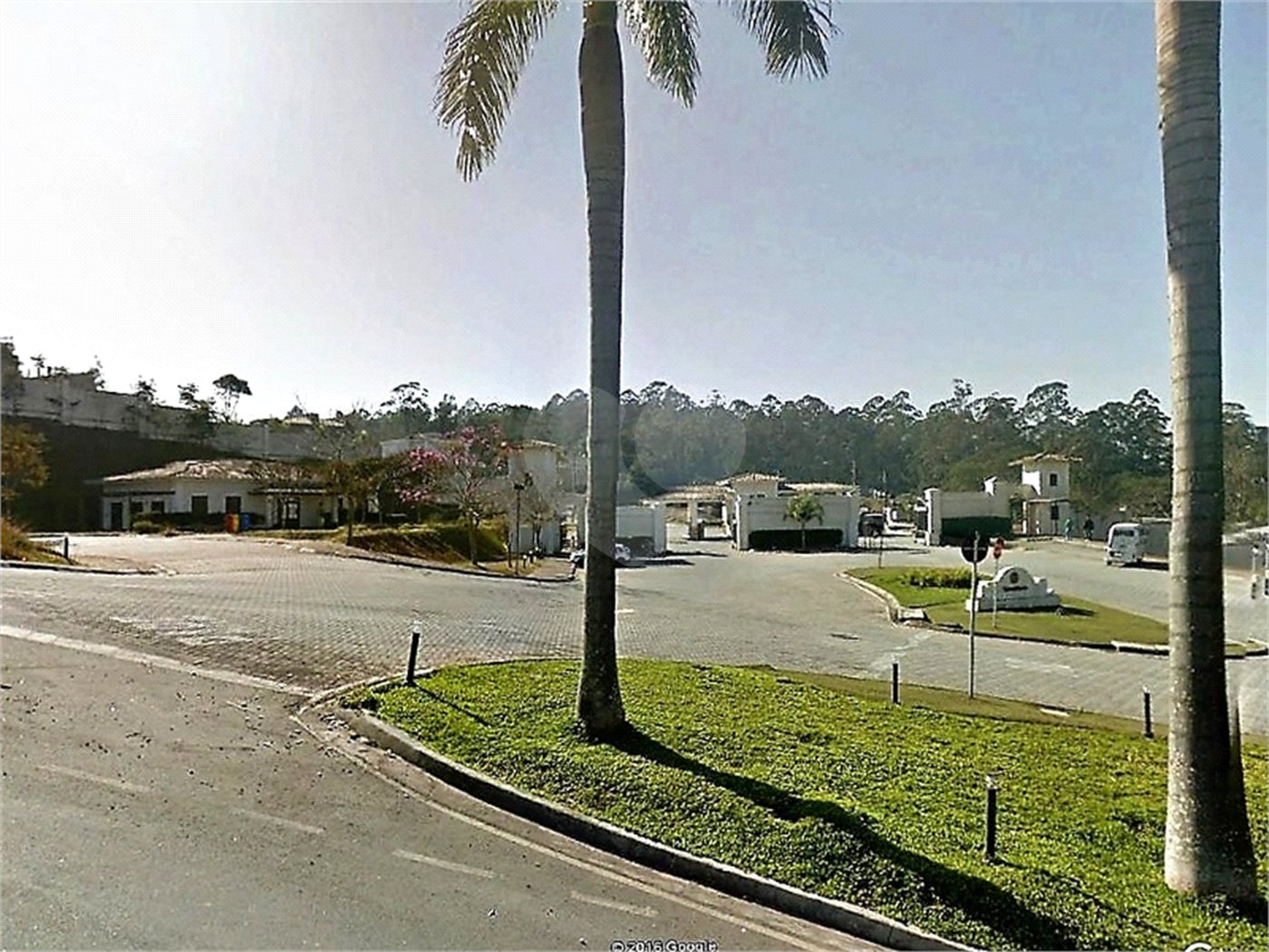 Casa à venda com 3 suítes no condomínio Reserva Santa Maria, Jandira - SP