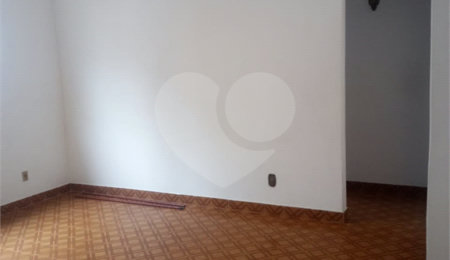 Casa à venda com 2 quartos, sendo 1 suíte,  no Centro, Mangaratiba, RJ