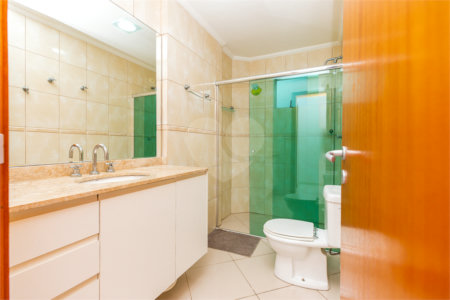 Apartamento à venda com 4 quartos, sendo 1 suíte, em Jardim Monte Kemel, São Paulo, SP