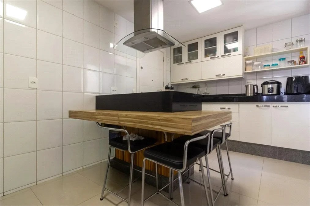 Apartamento à venda com 3 quartos, sendo 2 suítes, em Brooklin Paulista, São Paulo, SP