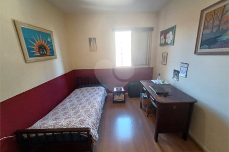 Apartamento à venda com 3 quartos, sendo 1 suíte, em Jardim das Acácias, São Paulo, SP