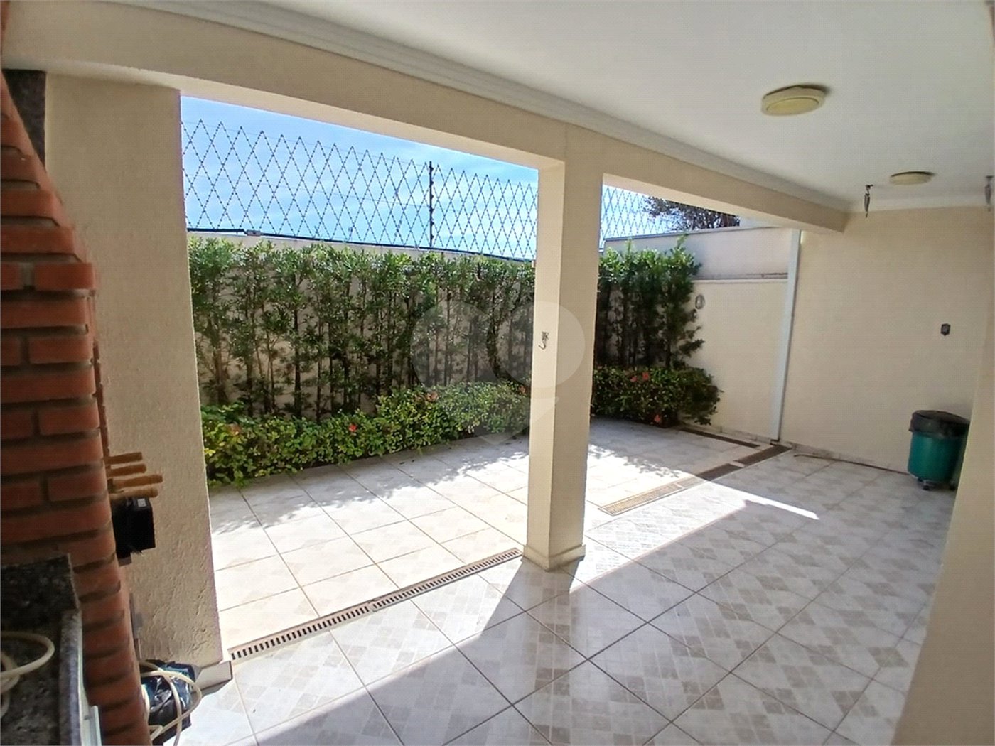 Casa à venda com 3 quartos, sendo 1 suíte, no condomínio Golden Park Residence II, Sorocaba - SP