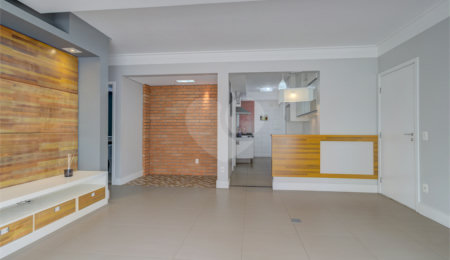 Apartamento à venda com 4 quartos, sendo 3 suítes,  em Alto da Boa Vista, São Paulo, SP
