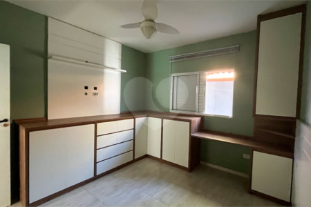Sobrado à venda com 3 quartos, sendo 1 suíte, em Jardim Paulista, Atibaia, SP
