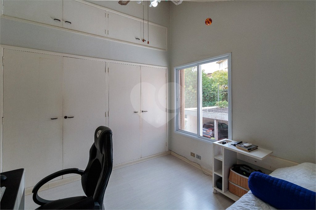 Casa à venda com 4 quartos, sendo 3 suítes, em Jardim Panorama, São Paulo, SP