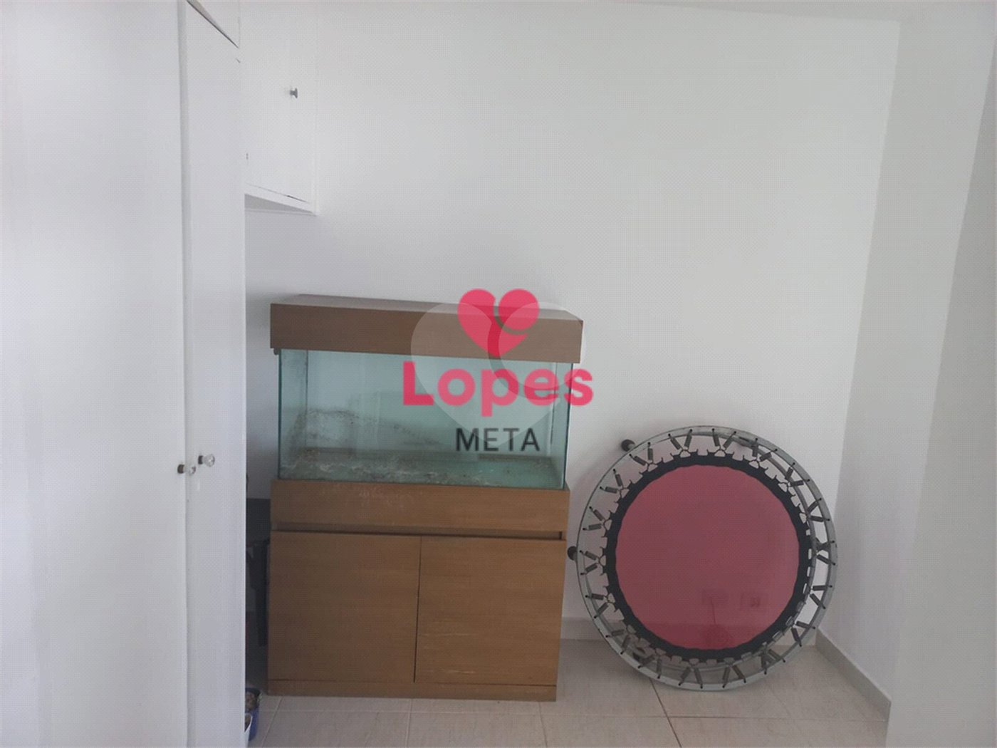 Apartamento à venda com 4 quartos, sendo 2 suítes,  em Vila Adyana, São José dos Campos, SP
