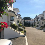 Casa à venda com 4 suítes no condomínio Vila das Emboabas, São Paulo - SP