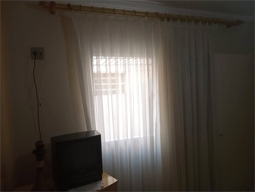Casa à venda com 3 quartos, sendo 2 suítes, em Vila Flávio, Mogi das Cruzes, SP