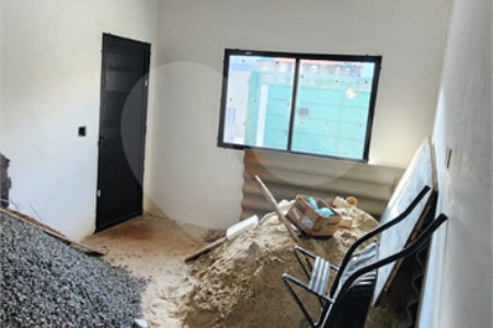 Sobrado à venda com 3 quartos, sendo 1 suíte,  em Jardim Maristela, Atibaia, SP