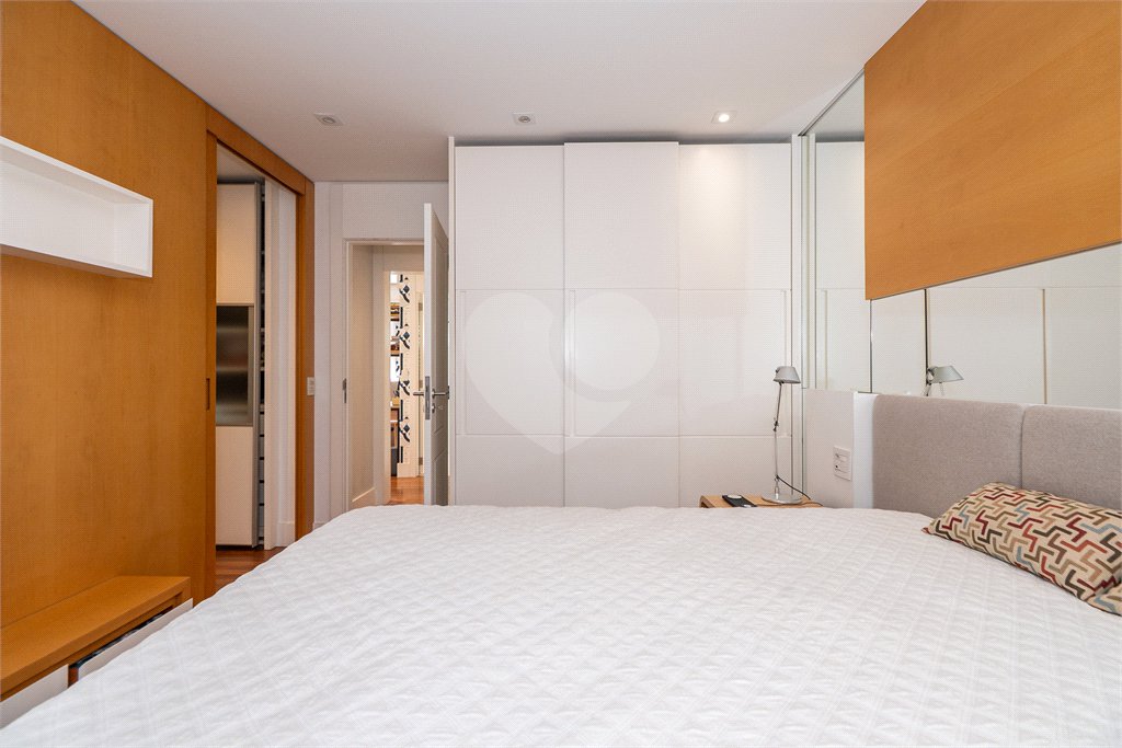 Apartamento à venda com 3 suítes em Sumarezinho, São Paulo, SP