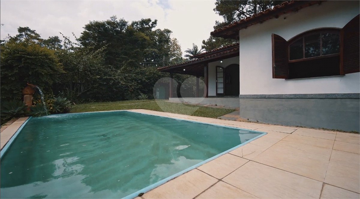 Terreno à venda com 6 quartos no condomínio Quinta dos Lagos, Cotia - SP