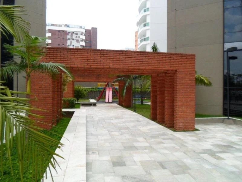 Apartamento à venda com 4 suítes em Jardim Leonor, São Paulo, SP