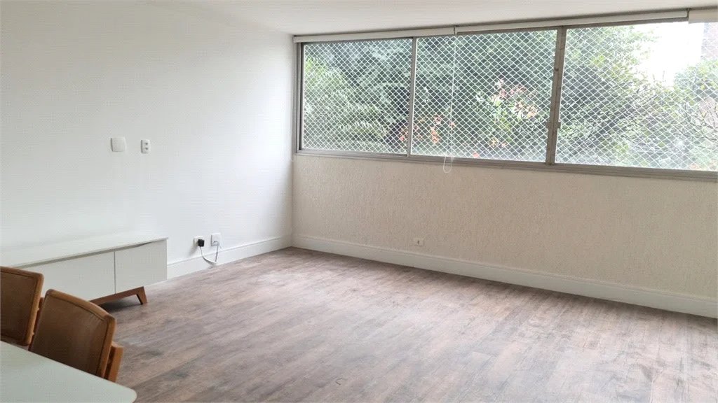 Apartamento à venda com 3 quartos, sendo 1 suíte,  em Perdizes, São Paulo, SP