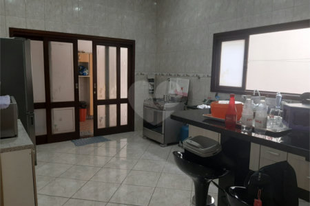 Casa à venda com 3 quartos, sendo 1 suíte,  em Residencial Colinas, Mogi das Cruzes, SP