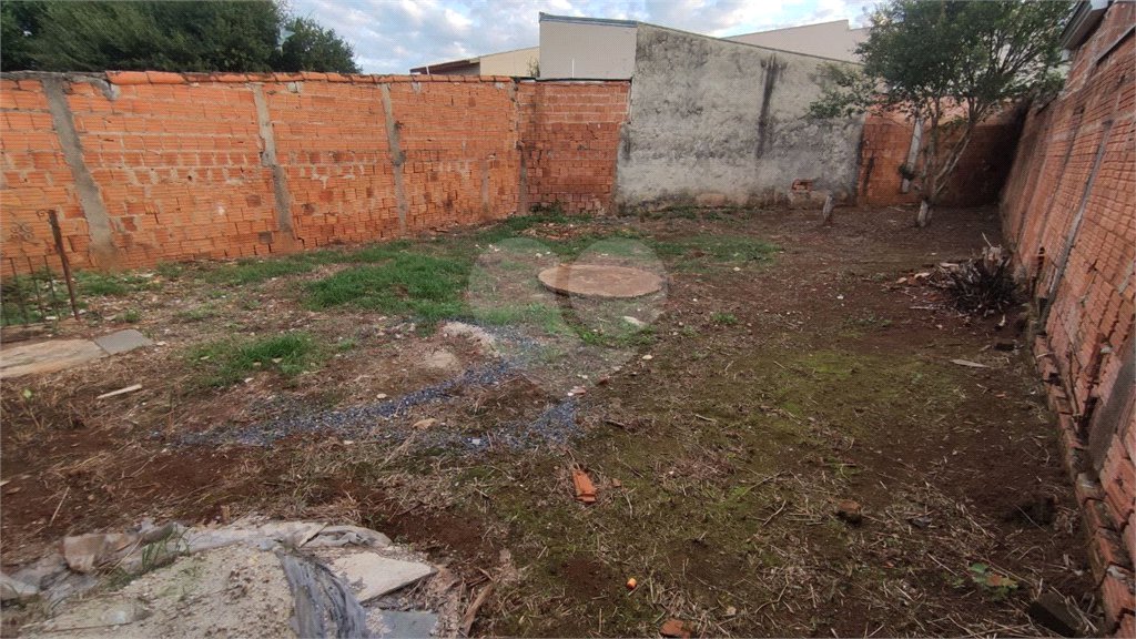 Casa à venda com 4 quartos em Jardim Maricota, Itapetininga, SP
