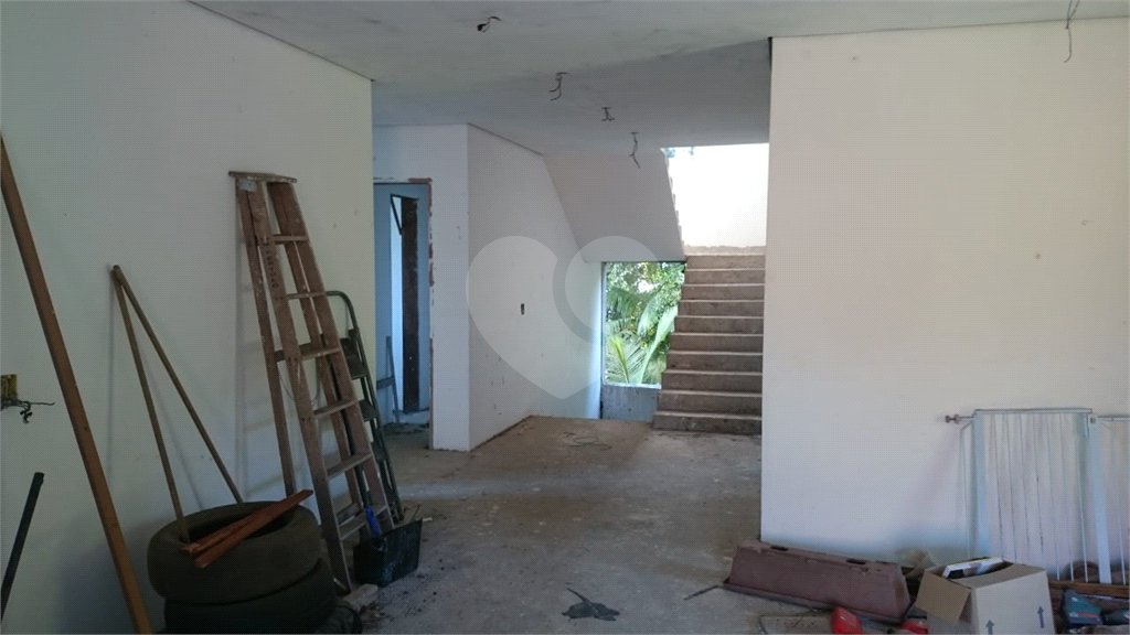 Casa à venda com 5 suítes no condomínio Alpes da Cantareira, Mairiporã - SP