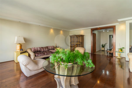 Apartamento à venda com 3 quartos, sendo 1 suíte,  em Santa Cecília, São Paulo, SP