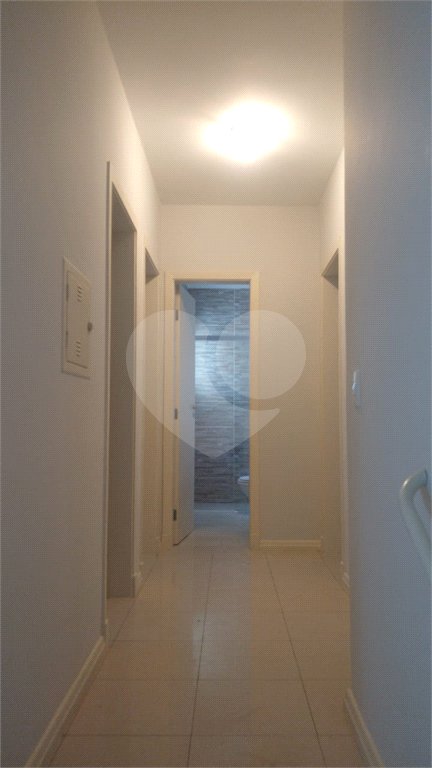 Casa à venda com 4 quartos, sendo 2 suítes, no condomínio Vila D'amalfi, Sorocaba - SP