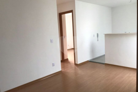 Apartamento no condomínio Monte Berlim