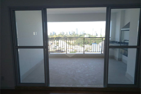 Apartamento à venda com 3 suítes em Jardim Caravelas, São Paulo, SP