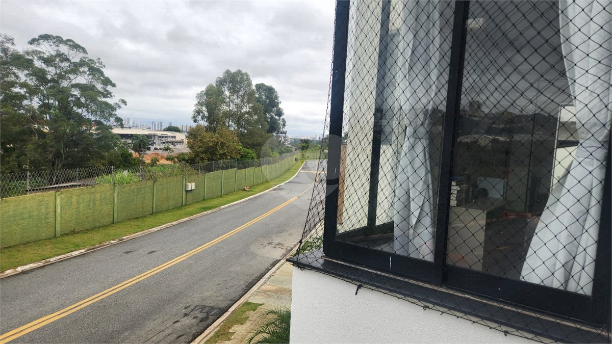 Casa à venda com 4 quartos, sendo 1 suíte, no condomínio Sun Lake, Sorocaba - SP