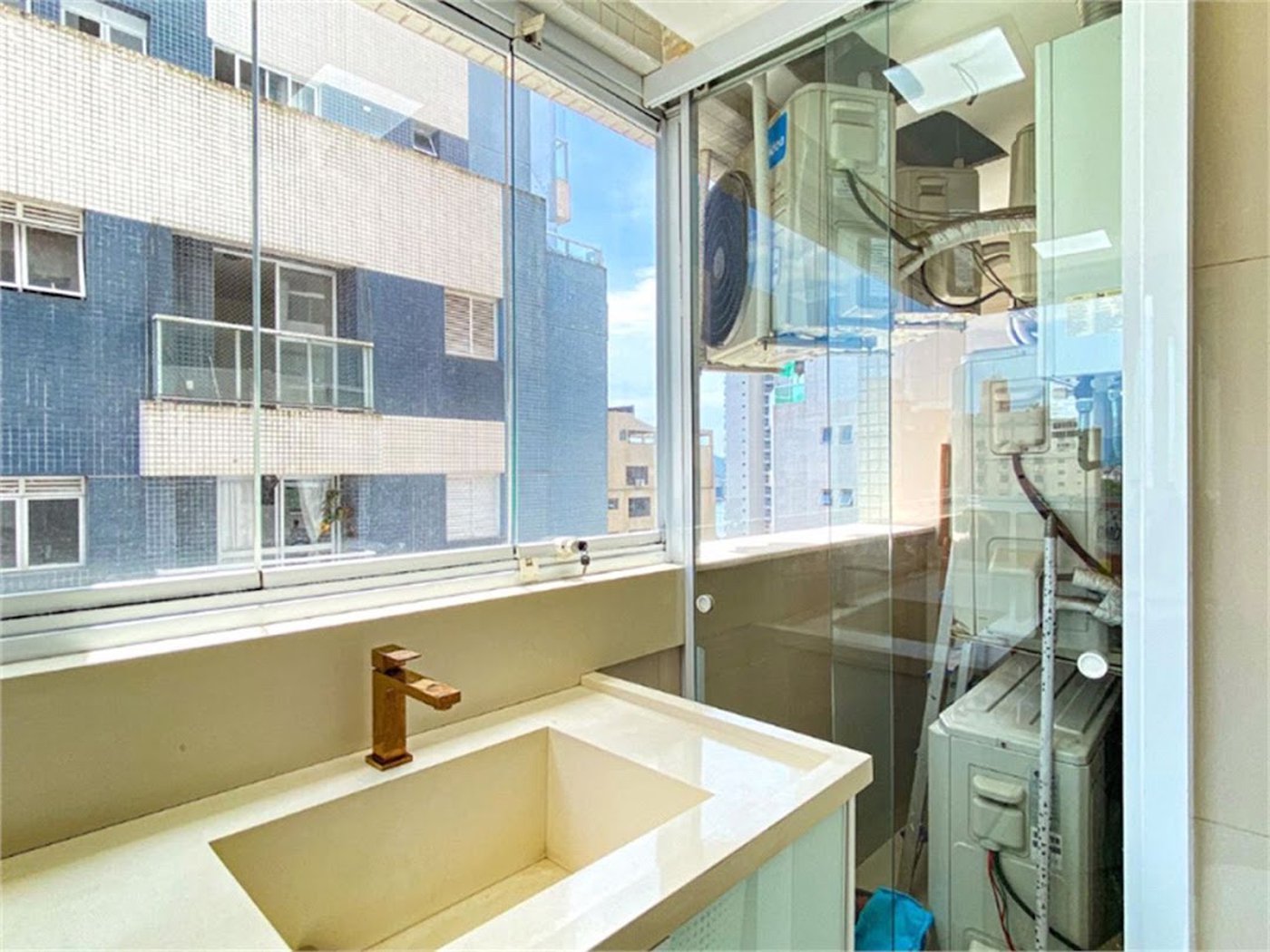 Apartamento com 3 dormitórios à venda, 125 m² por R$ 1.700.000,00 - Ponta da Praia - Santos/SP