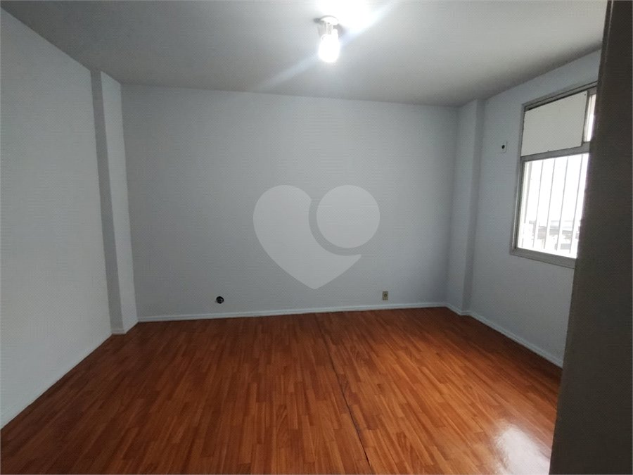 Apartamento para alugar com 2 quartos, sendo 1 suíte, em Grajaú, Rio de Janeiro, RJ