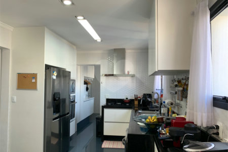 Cobertura à venda com 4 quartos, sendo 2 suítes, em Campo Belo, São Paulo, SP