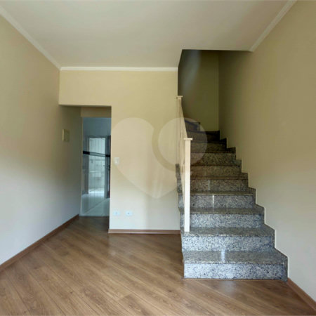 Casa à venda com 2 quartos no condomínio Portal dos Gamez, Atibaia - SP