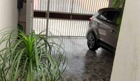 Sobrado à venda com 3 quartos, sendo 1 suíte,  em Vila Suissa, Mogi das Cruzes, SP