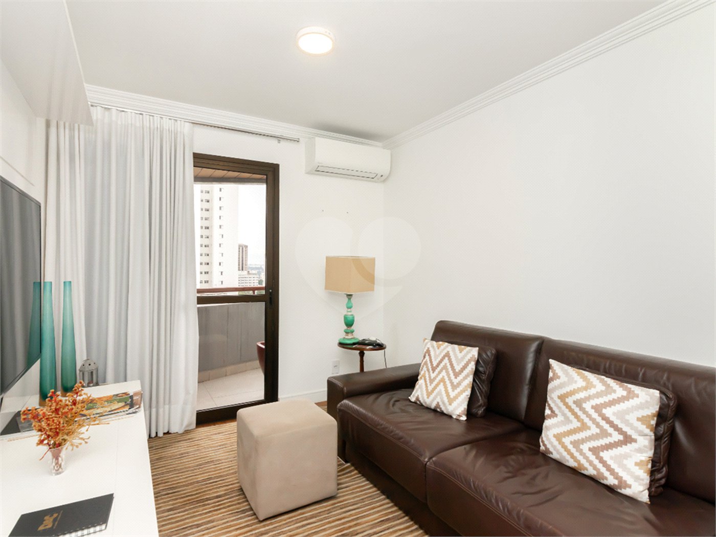 Apartamento à venda com 4 quartos, sendo 2 suítes, em Alto da Boa Vista, São Paulo, SP