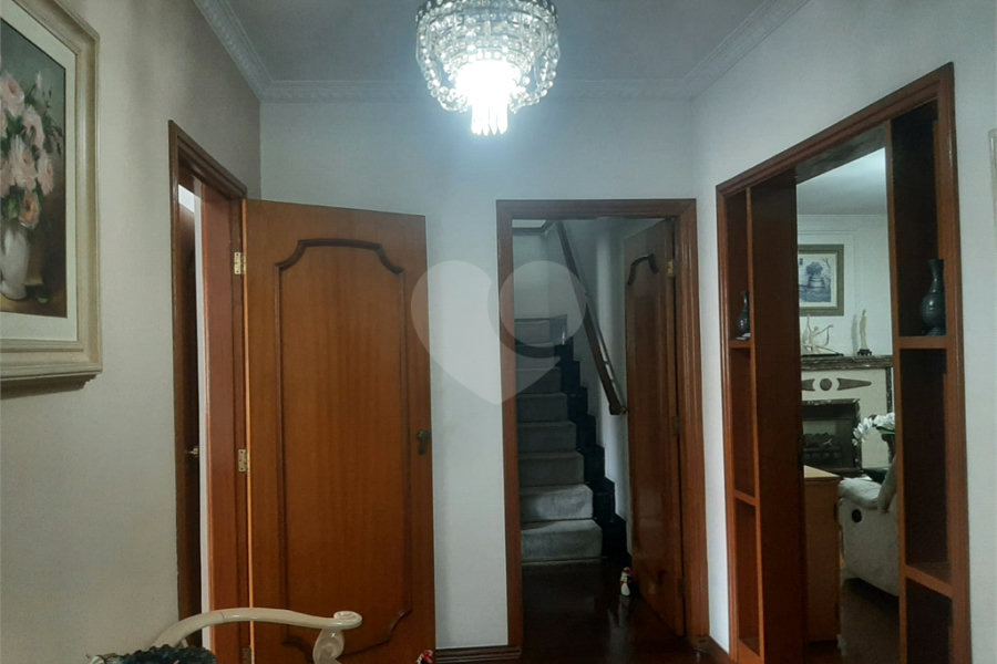 Sobrado à venda com 4 quartos, sendo 2 suítes, em Tremembé, São Paulo, SP