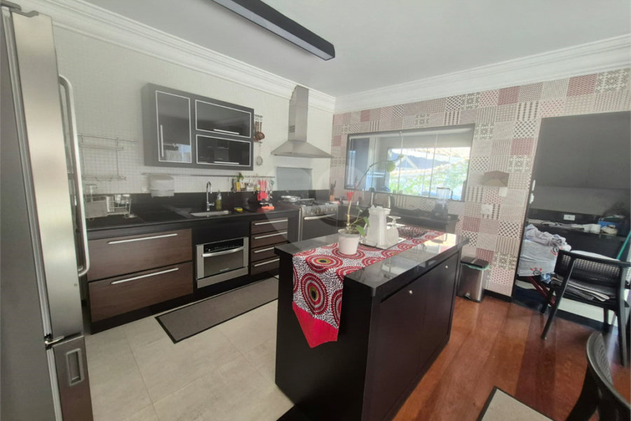 Casa à venda com 5 suítes no condomínio Associação Reserva das Hortênsias, Mairiporã - SP