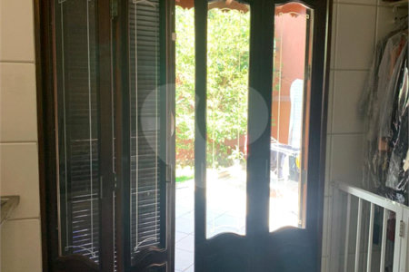 Sobrado à venda com 3 quartos, sendo 1 suíte, em Jardim Marajoara, São Paulo, SP
