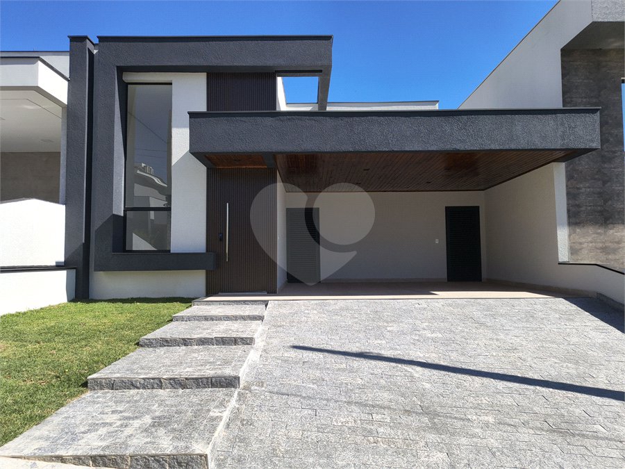 Casa à venda com 3 suítes no condomínio Campos do Conde I e II, Sorocaba - SP