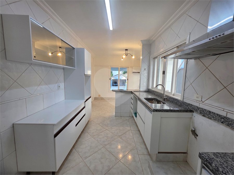 Casa à venda ou para alugar com 3 suítes no condomínio Villagio Capriccio, Louveira - SP