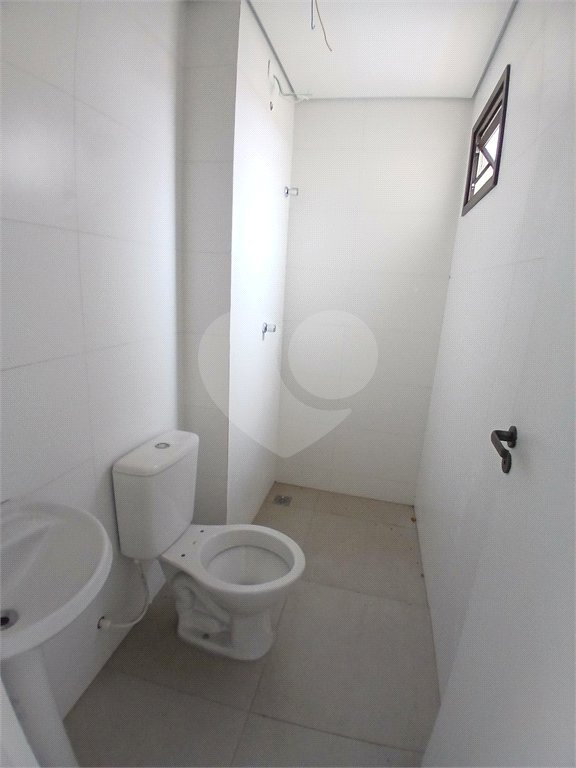 Apartamento à venda com 2 quartos em Vila dos Remédios, São Paulo, SP