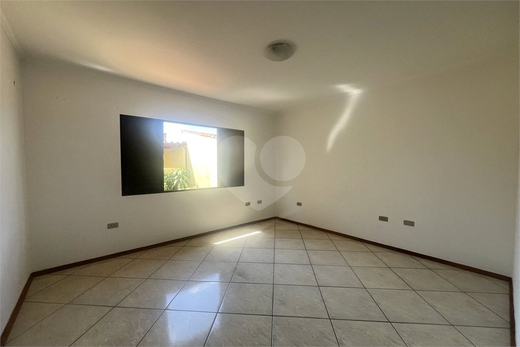 Sobrado à venda com 5 quartos, sendo 2 suítes,  em Jaçanã, São Paulo, SP