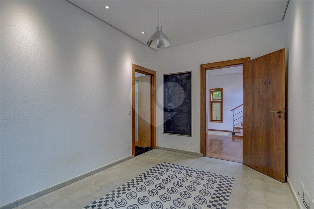 Casa de Vila à venda ou para alugar com 3 suítes em Jardim dos Estados, São Paulo, SP