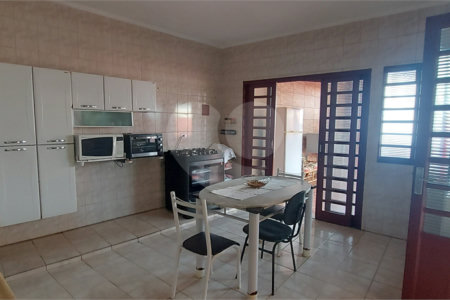 Casa à venda com 2 quartos, sendo 1 suíte, em Vila Jardini, Sorocaba, SP