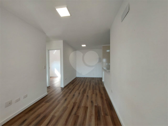 Apartamento à venda com 2 quartos, sendo 1 suíte,  em Vila Moreira, Guarulhos, SP