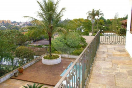 Sobrado à venda com 4 quartos, sendo 2 suítes, em Jardim Leonor, São Paulo, SP