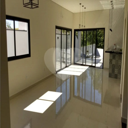 Casa à venda com 3 quartos, sendo 2 suítes, no condomínio Jardim Reserva Bom Viver de Indaiatuba, Indaiatuba - SP