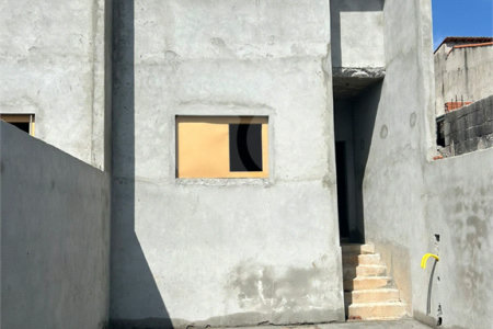 Sobrado à venda com 2 suítes, em Jardim Casa Branca, Suzano, SP