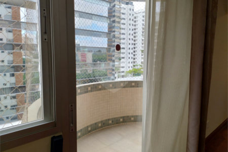 Apartamento para alugar com 3 suítes em Campo Belo, São Paulo, SP