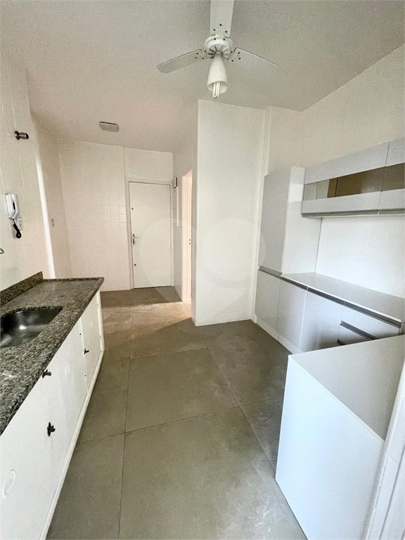 Apartamento à venda com 3 quartos em Cerqueira César, São Paulo, SP