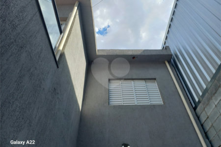 Sobrado à venda com 3 quartos, sendo 1 suíte, em Guaiaúna, São Paulo, SP